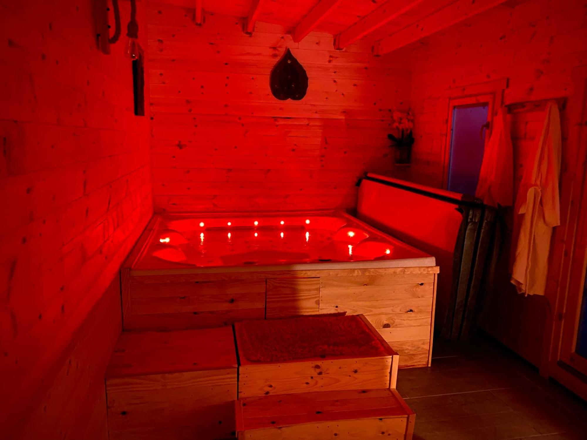 Domaine Pedra Llampada Gite Cerise Villelongue-dels-Monts Exteriör bild